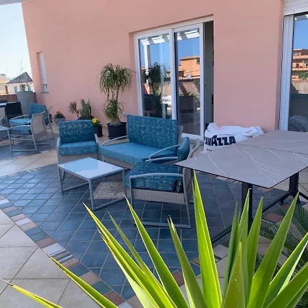 Jevi Stars Apartman Tropea