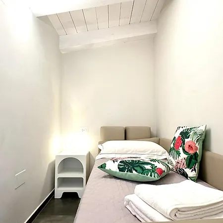 Jevi Stars Apartman Tropea